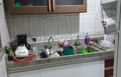 Imagem 6: Apartamento para mocas 300reais incluso agua energia alimentação Zap