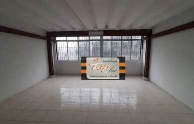 Imagem: A casa possui 2 Dormitórios, 2 Banheiros, 1 Vaga na garagem