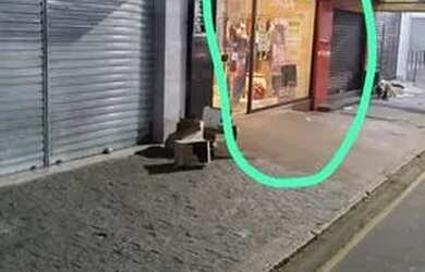 Imagem 2: Alugo loja na Pelinca de frente ao Pelicão