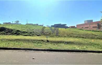 Imagem: O terreno possui 540m² de Área e Imóvel novo e está localizado