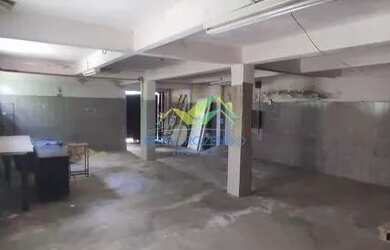 Imagem: A casa possui 3 Dormitórios, 2 Banheiros, 3 Vagas na garagem