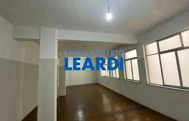 Imagem: O depósito possui 210m² de Área e está localizado em Centro