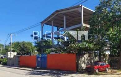 Imagem: O depósito possui 900m² de Área e está localizado em Campo