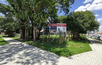 Imagem: O terreno possui 777m² de Área e está localizado em Tarumã