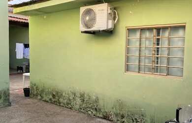 Imagem 4: Casa no Centro. 217m² de Área, 2 Vagas na garageme4 Dormitórios