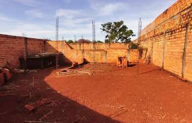 Imagem: O terreno possui 250m² de Área e está localizado em Jardinópolis