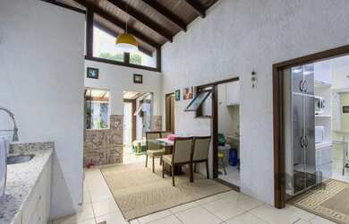 Imagem 15: Casa em Hípica. Piscina, Churrasqueira, Área de serviçoe161m² de Área