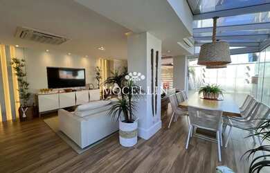 Imagem: O apartamento possui 4 Dormitórios, 3 Banheiros, 2 Vagas na