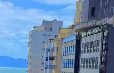 Imagem: O apartamento possui 3 Dormitórios, 4 Banheiros, 2 Vagas na