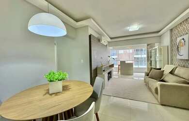 Imagem 13: Apartamento de 2 quartos de frente, vista para o mar no bairro navegantes