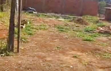 Imagem: O terreno possui 200m² de Área e está localizado em Vale