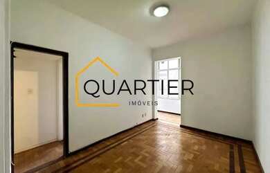 Imagem: O apartamento possui 2 Dormitórios, 1 Banheiro e 61m² de Área