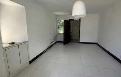 Imagem: O apartamento possui 3 Dormitórios, 3 Banheiros, 2 Vagas na