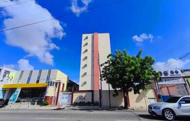 Imagem: O apartamento possui 3 Dormitórios, 2 Banheiros, 1 Vaga na