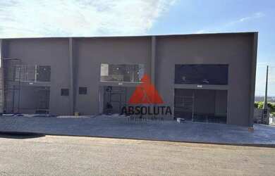 Imagem: O depósito possui 2 Vagas na garagem e 57m² de Área e está