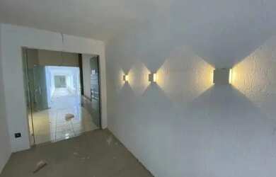 Imagem 5: Isaías Imóveis Vende Casa Comercial no Calhau em Frente ao Ranagedor