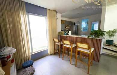 Imagem: A casa em condomínio possui 4 Dormitórios, 4 Banheiros, 1