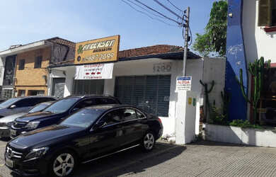 Imagem: O depósito possui 5 Vagas na garagem e 534m² de Área e está