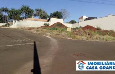 Imagem: O terreno possui 395m² de Área e está localizado em Cambé