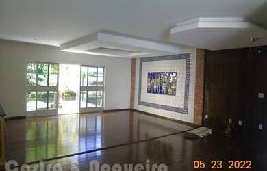 Imagem: A casa possui 3 Dormitórios, 3 Banheiros, 3 Vagas na garagem