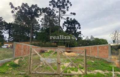 Imagem: O terreno possui 359m² de Área e está localizado em Gramado