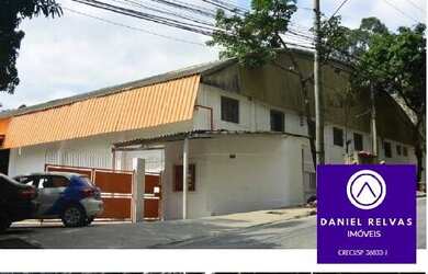 Imagem: O depósito possui 5 Vagas na garagem e 2300m² de Área e está