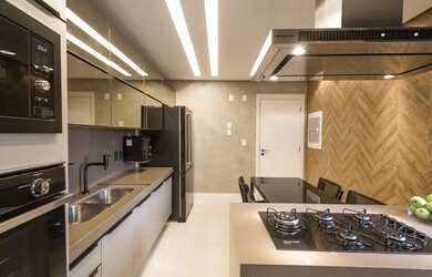 Imagem: O apartamento possui 4 Dormitórios, 5 Banheiros, 3 Vagas na