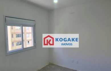 Imagem: O apartamento possui 2 Dormitórios, 2 Banheiros, 2 Vagas na