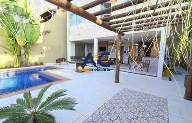 Imagem: A casa em condomínio possui 4 Dormitórios, 4 Banheiros, 4