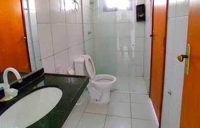 Imagem 2: Casa para venda possui 115 metros quadrados com 3 quartos em Centro -...