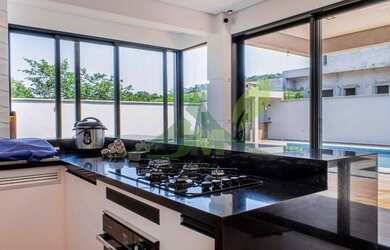 Imagem 8: Linda Casa à Venda em Condomínio Fechado em Atibaia