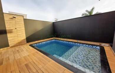 Imagem: A casa em condomínio possui 3 Dormitórios, 4 Banheiros, 4