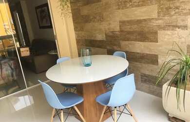 Imagem: O apartamento possui 3 Dormitórios, 3 Banheiros, 2 Vagas na