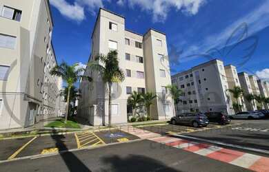 Imagem: O apartamento possui 2 Dormitórios, 1 Banheiro, 1 Vaga na garagem