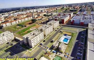 Imagem: O apartamento possui 2 Dormitórios, 1 Banheiro, 1 Vaga na garagem