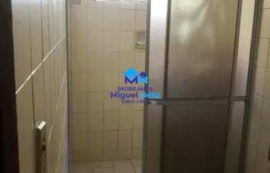 Imagem: A casa possui 5 Dormitórios, 5 Banheiros, 1.500m² de Área