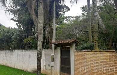 Imagem: A casa possui 2 Dormitórios, 2 Banheiros, 5 Vagas na garagem