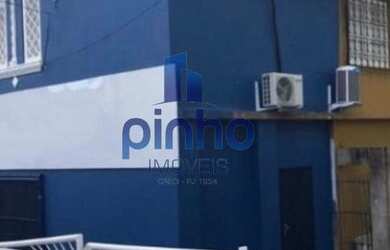 Imagem: O depósito possui 4 Vagas na garagem, 700m² de Área e está