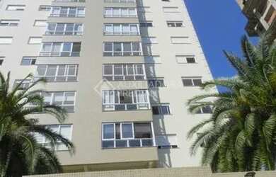 Imagem: O apartamento possui 3 Dormitórios, 1 Banheiro, 2 Vagas na