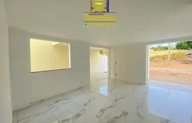 Imagem: A casa em condomínio possui 3 Dormitórios, 2 Banheiros, 2