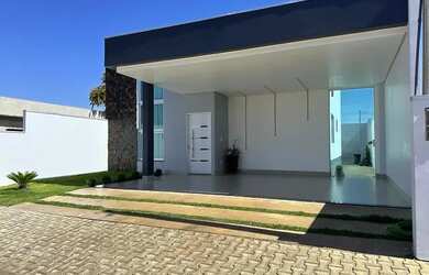 Imagem: A casa em condomínio possui 3 Dormitórios, 2 Banheiros, 137m²