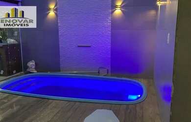 Imagem: A casa possui 3 Dormitórios, 4 Banheiros, 2 Vagas na garagem