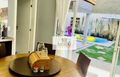 Imagem: A casa em condomínio possui 3 Dormitórios, 4 Banheiros, 3