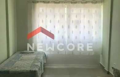 Imagem: O apartamento possui 1 Dormitório, 1 Banheiro, 1 Vaga na garagem