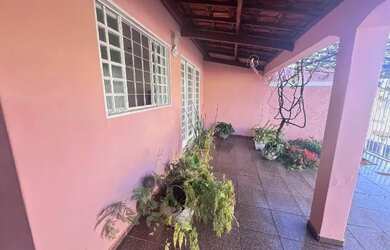 Imagem 5: Casa em Uberlândia - 4 quartos - B. Cruzeiro do Sul