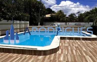 Imagem: A casa em condomínio possui 5 Dormitórios, 4 Banheiros, 3