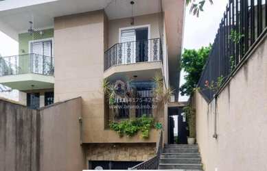 Imagem: A casa possui 5 Dormitórios, 5 Banheiros, 5 Vagas na garagem