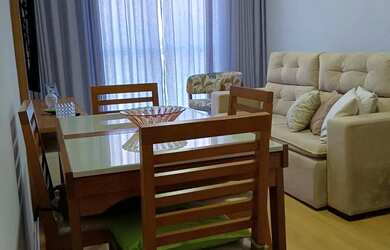 Imagem: O apartamento possui 2 Dormitórios, 1 Banheiro, 1 Vaga na garagem