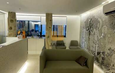 Imagem: O depósito possui 1 Vaga na garagem e 30m² de Área e está