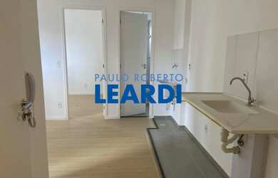 Imagem: O apartamento possui 2 Dormitórios, 1 Banheiro, 33m² de Área